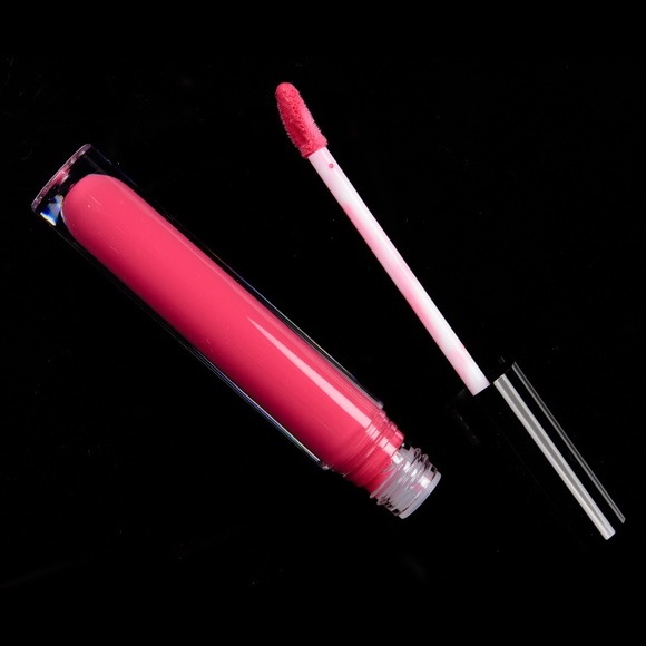 ✨Host Pick✨ Pat McGrath LUST: Gloss Heavy Petal - Picture 2 of 4